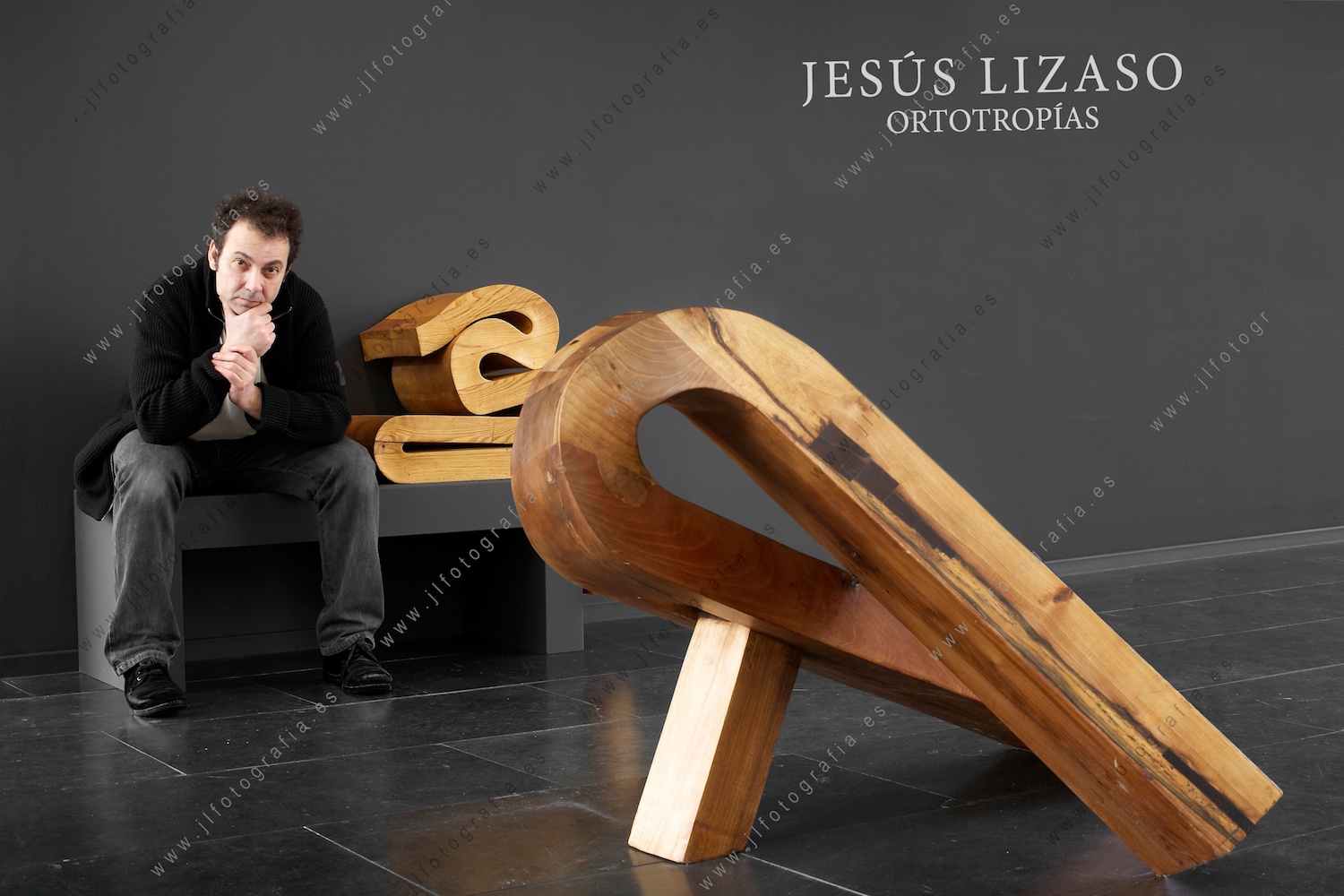 Jesus Lizaso en su exposición en Leioa