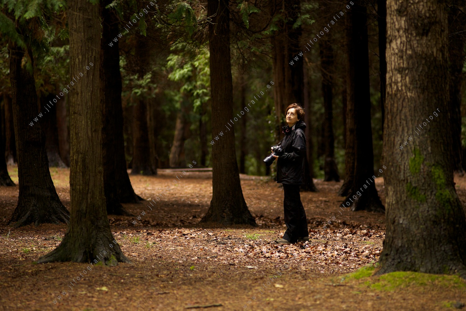 Josune Reoyo disfrutando en el bosque de Akarlandas.