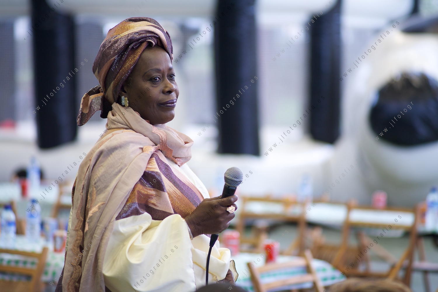 rerato de mujer senegalesa