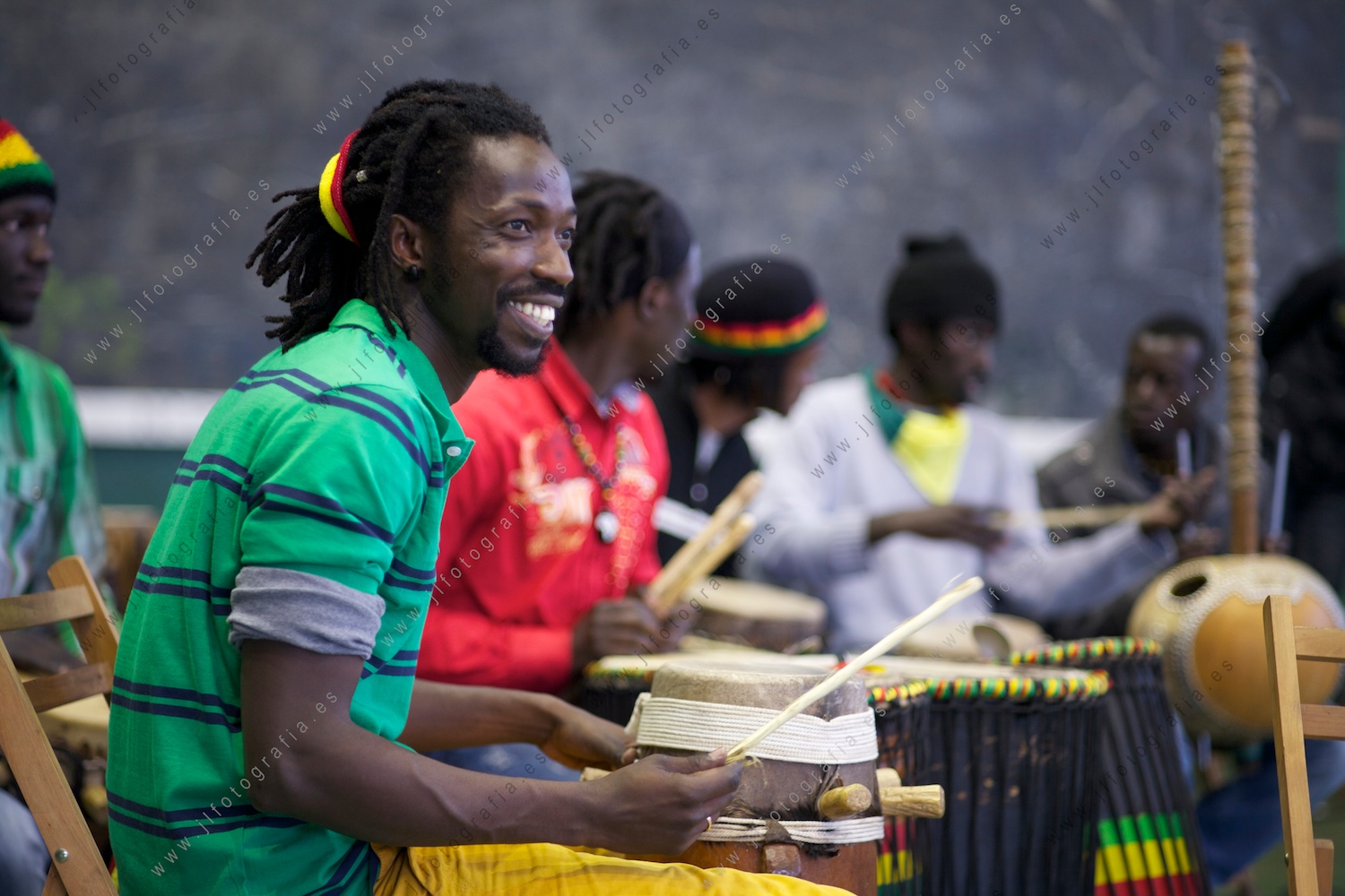 Músicos de percusión.