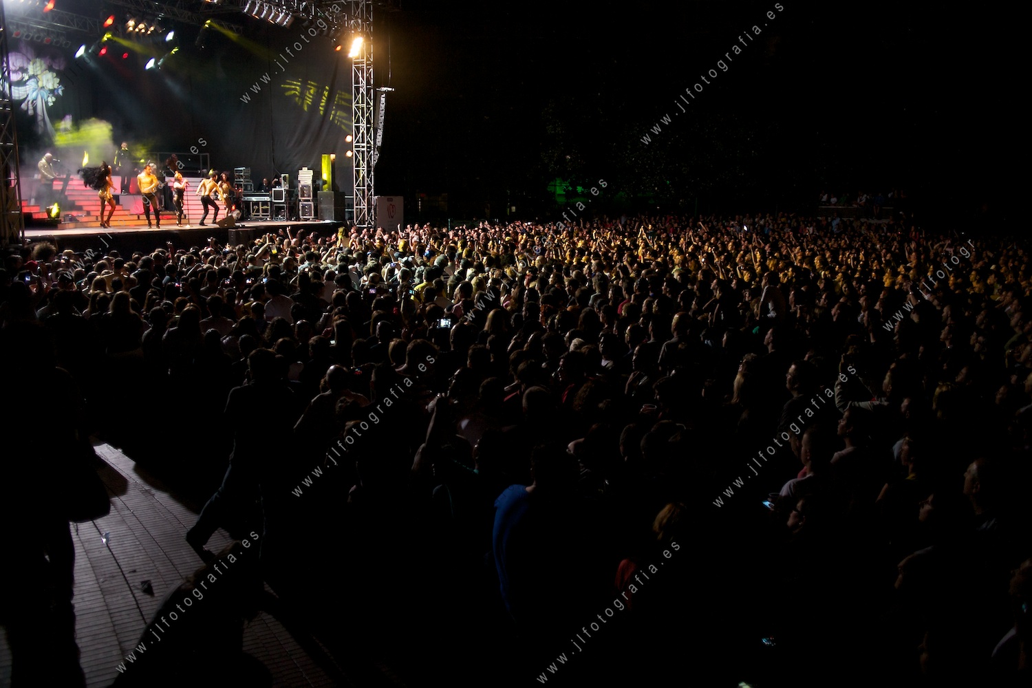 Multitud asistente al concierto de Fangoria