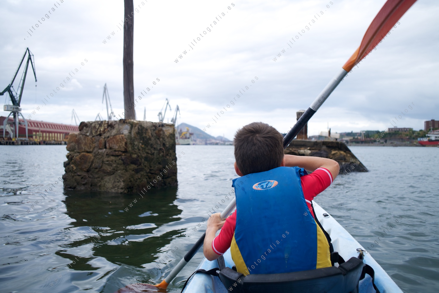 Remando por la dársena