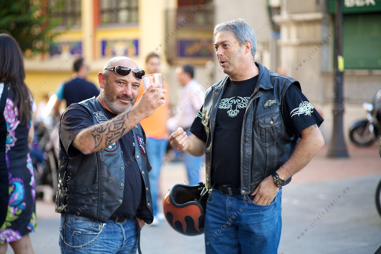 Conversación entre moteros