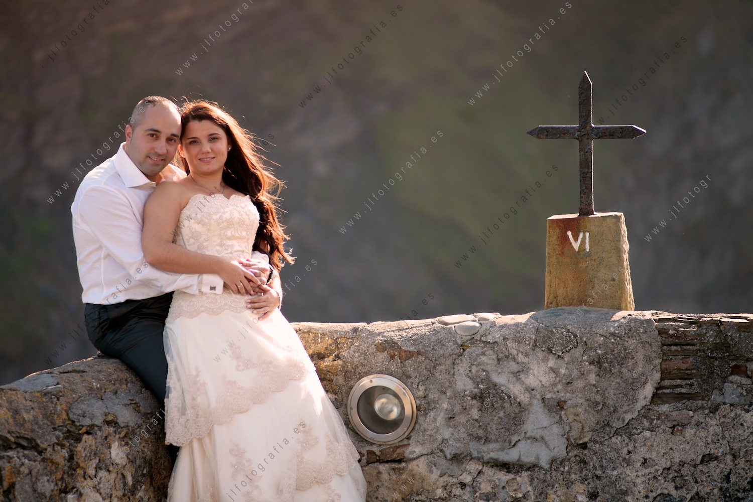 retrato clásico en los muros de la subida a la ermita