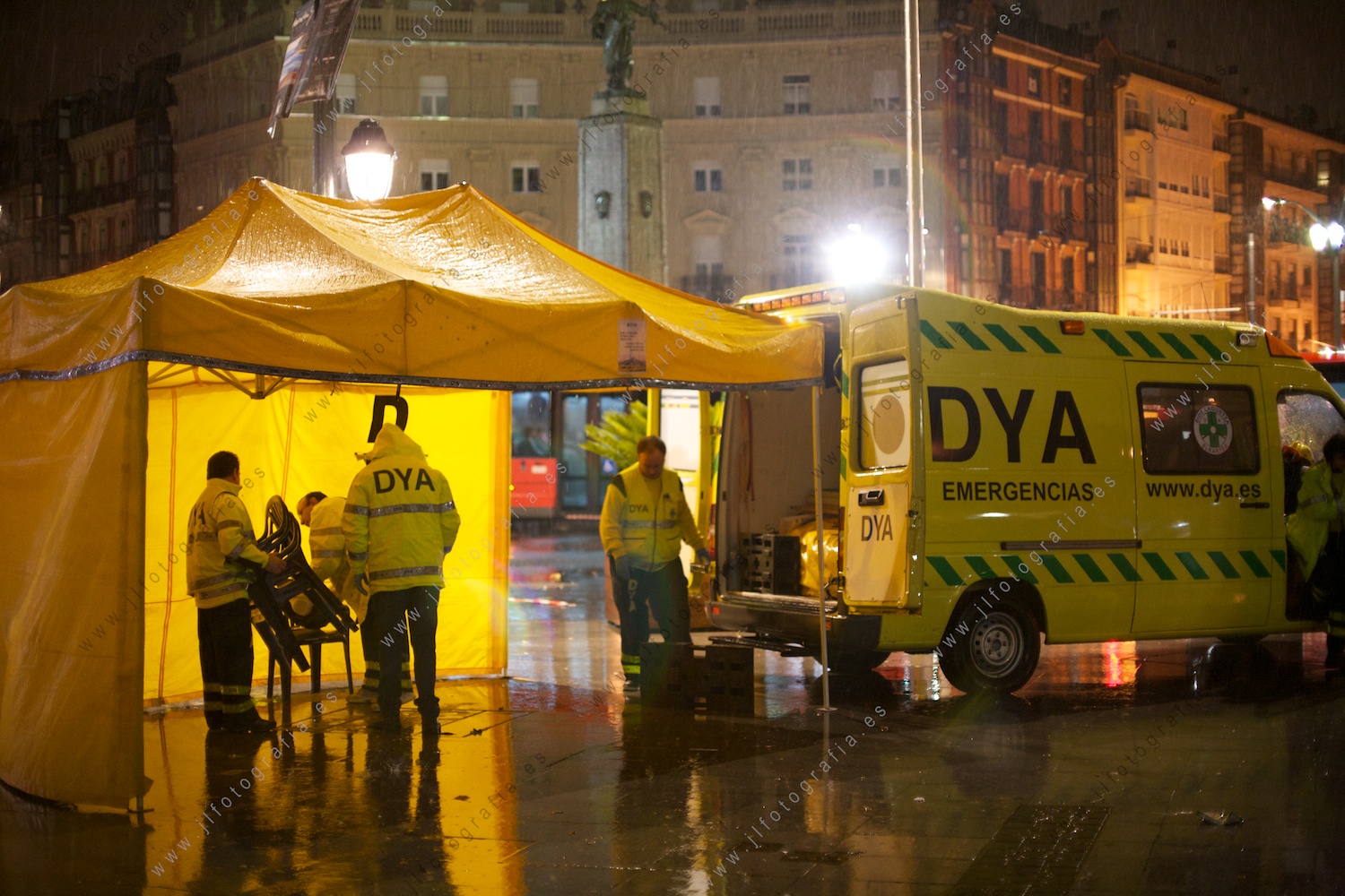 La DYA recoje el set de atención por la concentración ciudadana que hubo horas antes en Bilbao