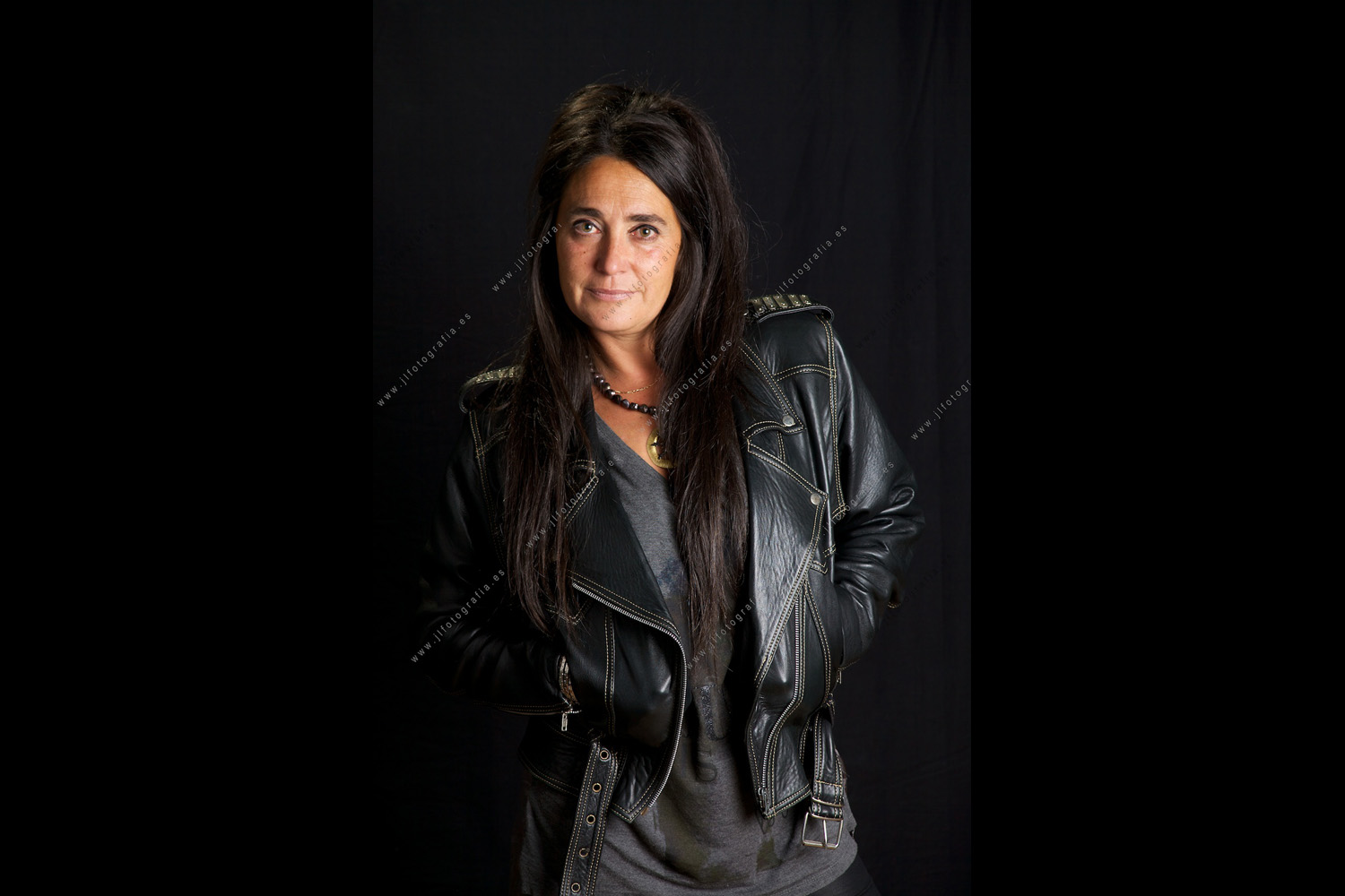 Nerea Gamarra  posando en estudio
