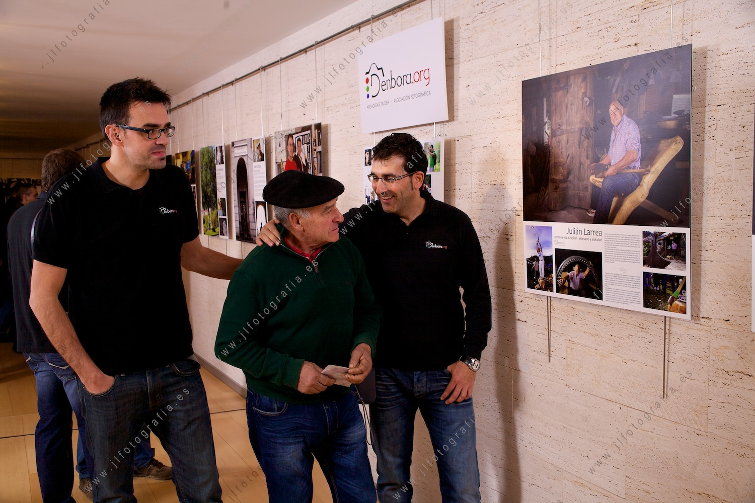 Los socios Alberto y Jose Luis Rodriguez junto a Julián Larrea