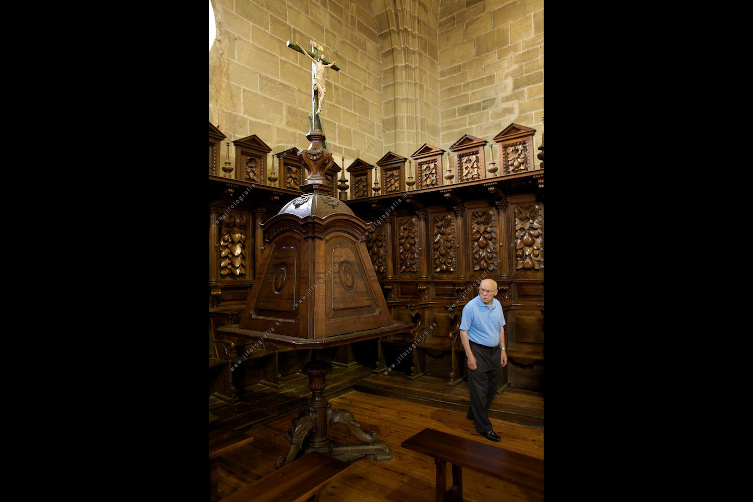 Iglesia de Santa María la Mayor, en el claustro, tienen un faccisto que se conserva en perfecto estado