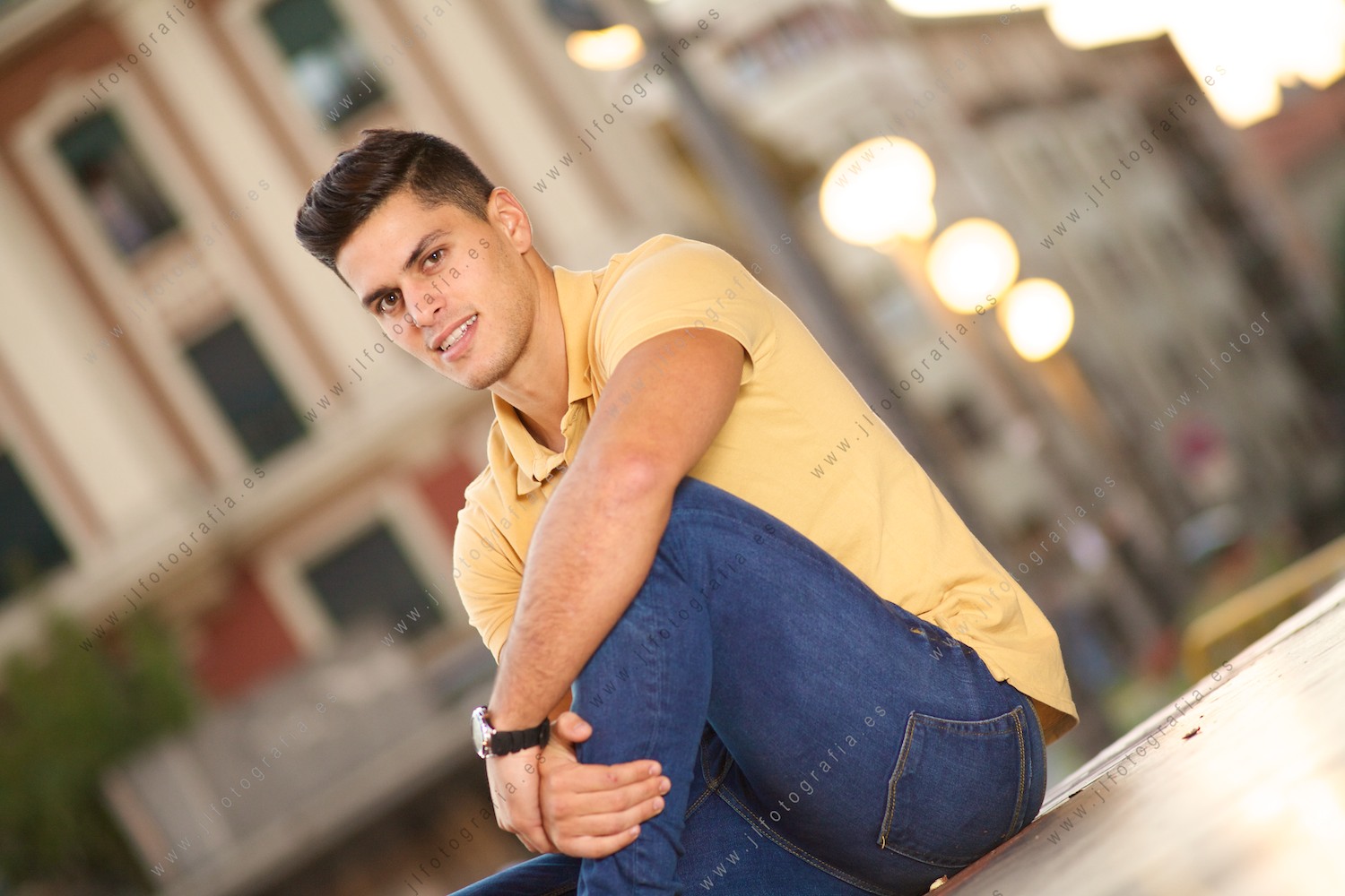 Plano medio de chico modelo en Barakaldo