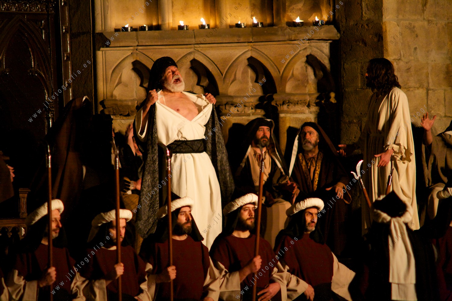 Juicio Sanedrín, Caifás rasga su manto para pedir la condenación de Cristo, semana santa de Balmaseda 