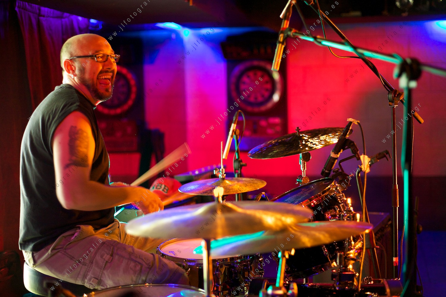 Luis Angel marcos, baterista del grupo de rock Jardín Infierno