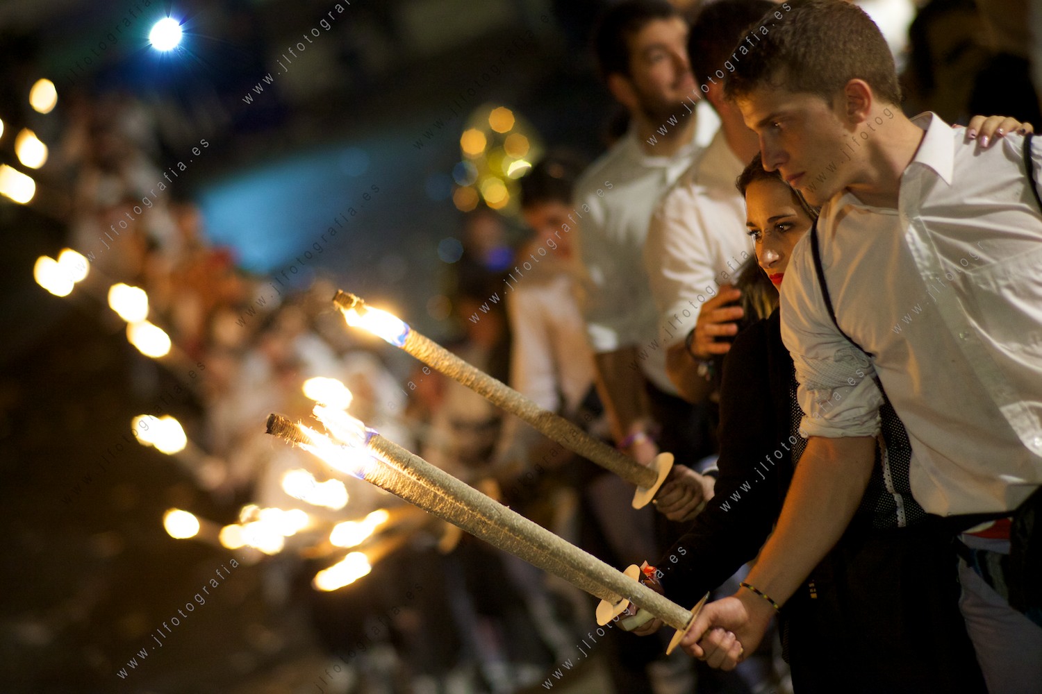 Procesión de las antorchas en el fin de fiestas de Vitoria , Celedón, un momento muy pasional y mágico