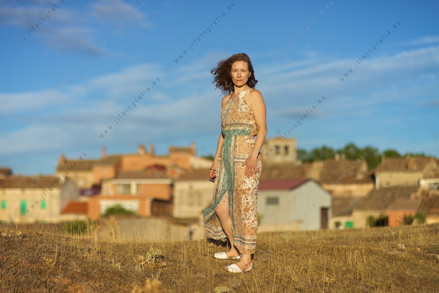 Retrato de una mujer preciosa en Solarana, Burgos.